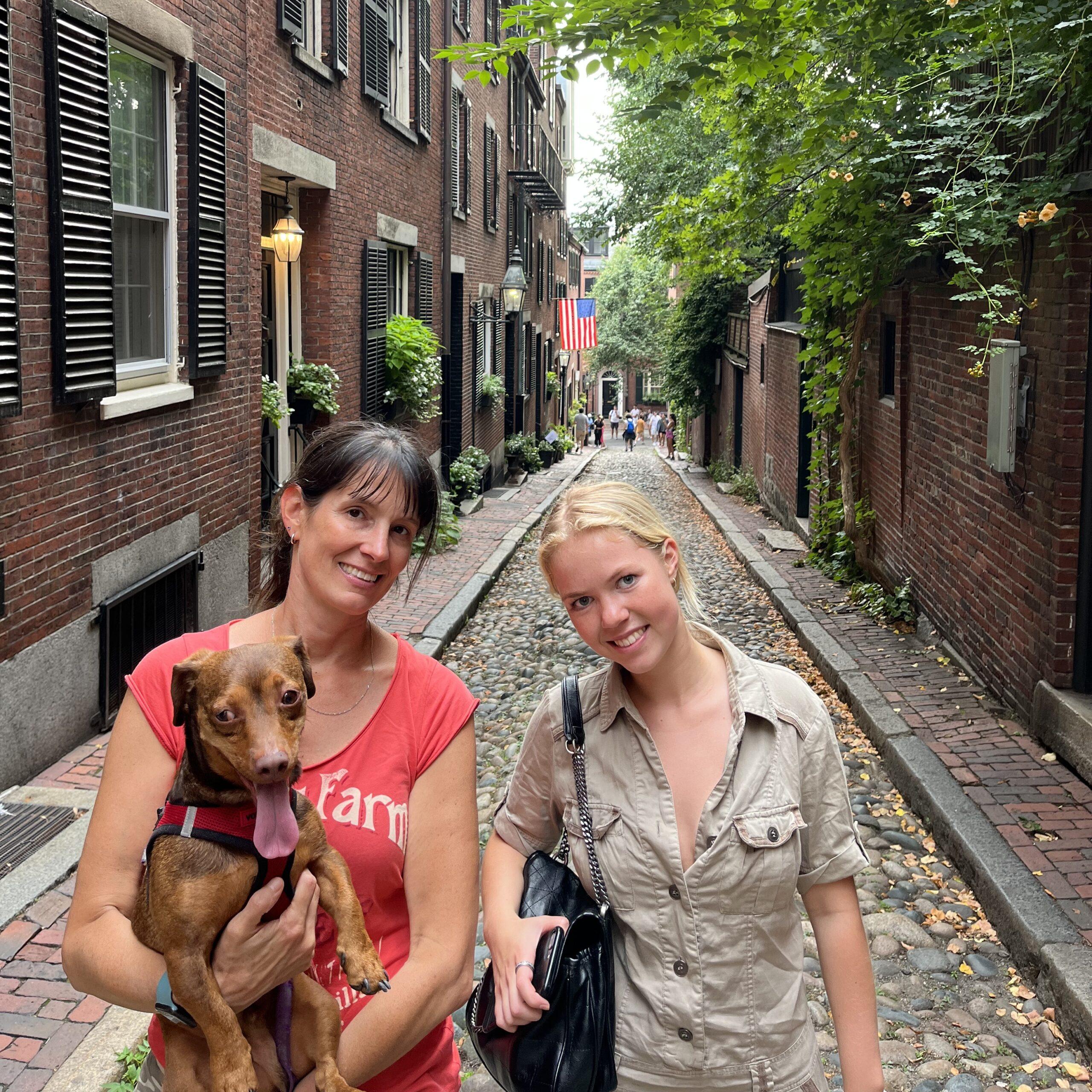 In the city with Mom & Ebba